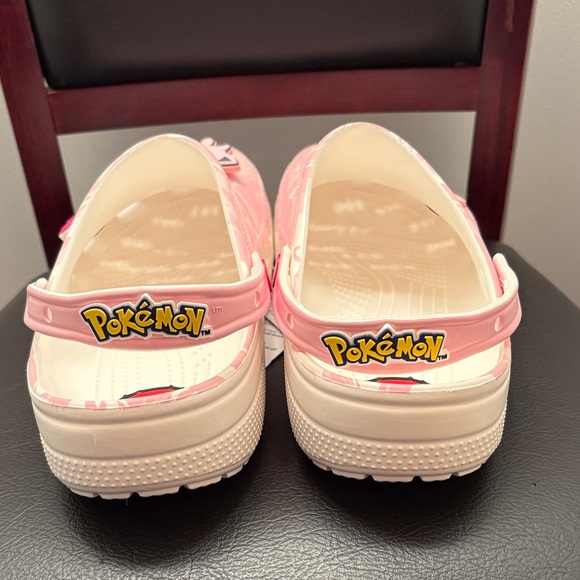 New Men’s Pokemon Jigglypuff Crocs Glow in the Dark Size 11 Pink and White - Picture 5 of 6
